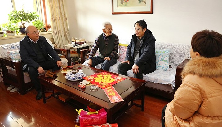 济南一建集团开展迎新春走访慰问老党员老干部活动