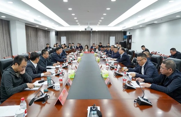 中国能建葛洲坝集团与重庆市南岸区共商合作