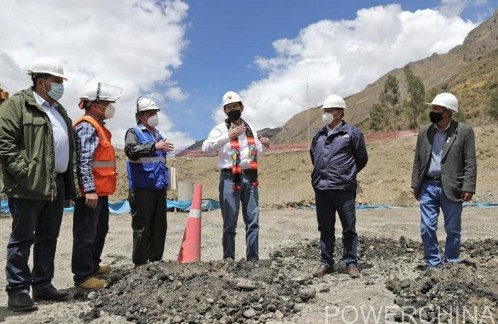 秘鲁总统再次视察公司承建的萨卡利亚斯医院项目
