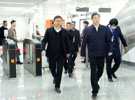 浙江省东阳市委书记楼琅坚一行到中铁四局安装公司金义东07标项目调研指导