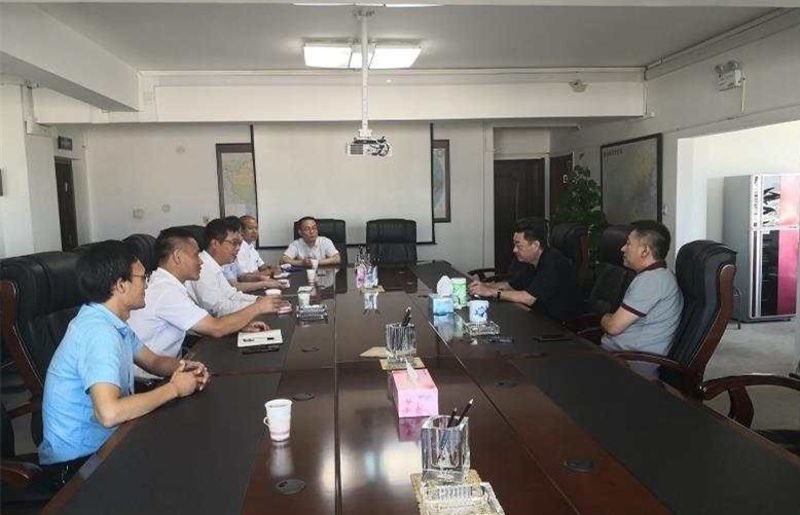 王珂平与沈阳地铁集团主要领导举行会谈