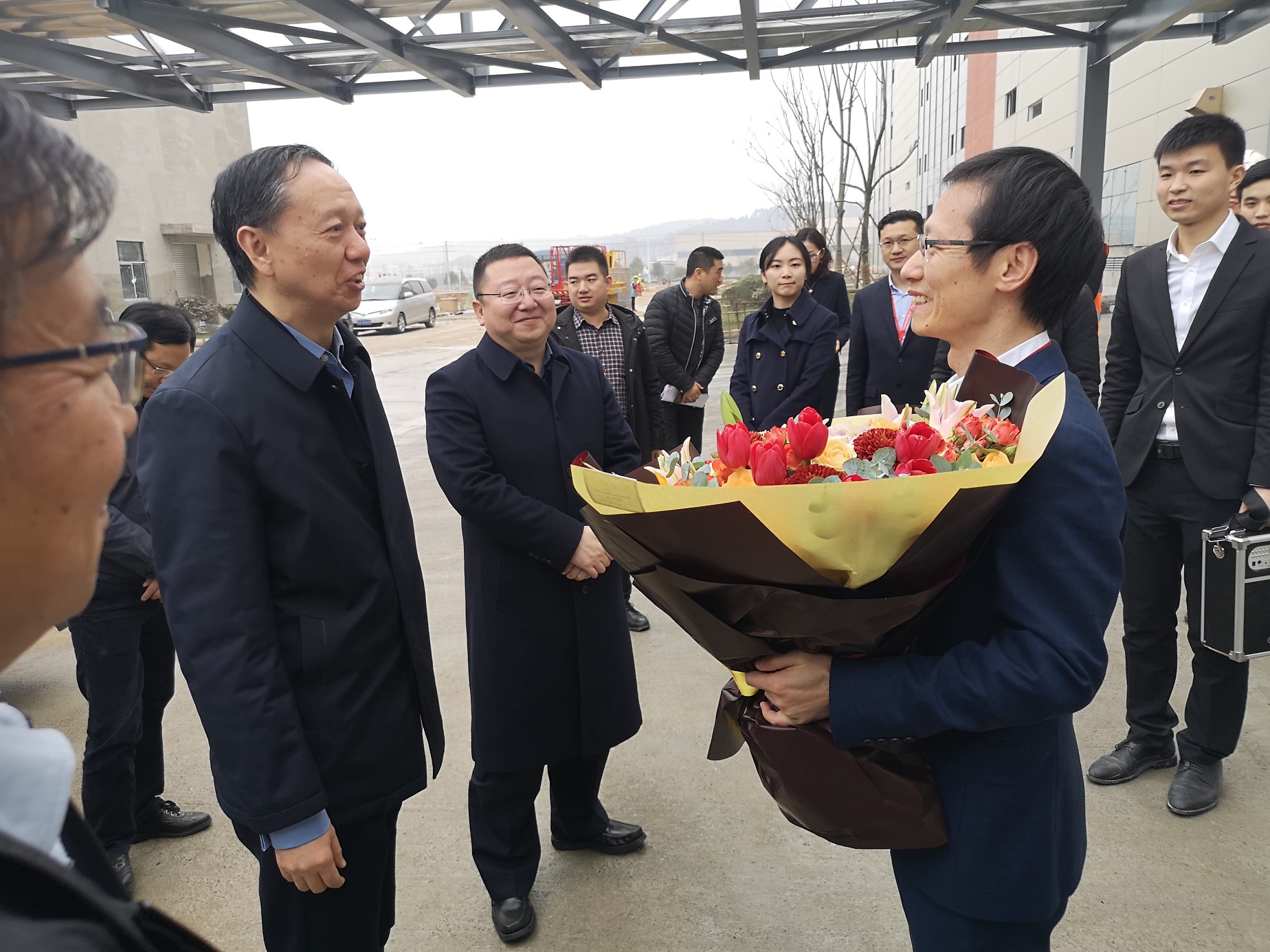 四川省副省长王一宏莅临四川长虹项目考察指导工作