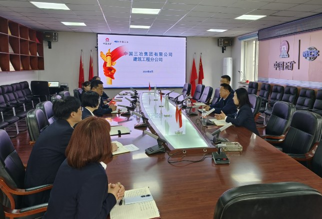 冯永德到建筑工程开展党建工作调研