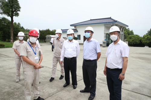 王斌到西南区域在建项目一线调研指导