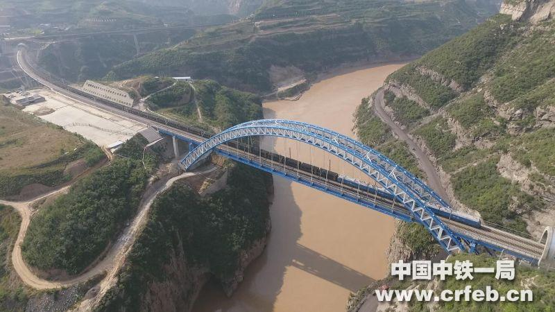 中铁一局参与建设的浩吉铁路正式开通运营