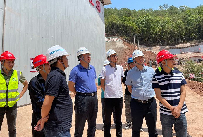寸延峰调研集团普洱片区高速公路项目