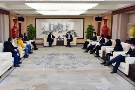 天津滨海新区杭州道街道办事处党工委书记信佩春一行走访慰问中建六局 感谢抗“疫”驰援