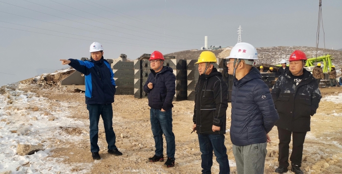 朱兆强带队在宣力风电群进行安全检查指导 