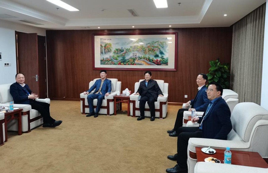 公司与攀华集团进行项目合作洽谈交流
