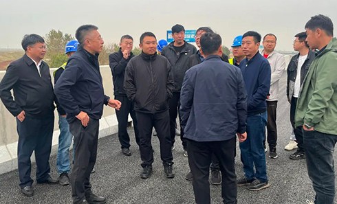 辽宁省交通运输厅到安装公司京哈高速交安项目进行督导检查