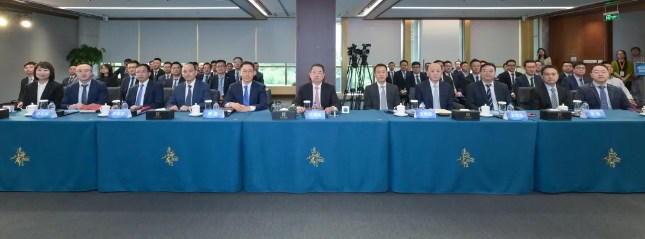 新时代•新远东 远东宏信召开2024年中工作会议