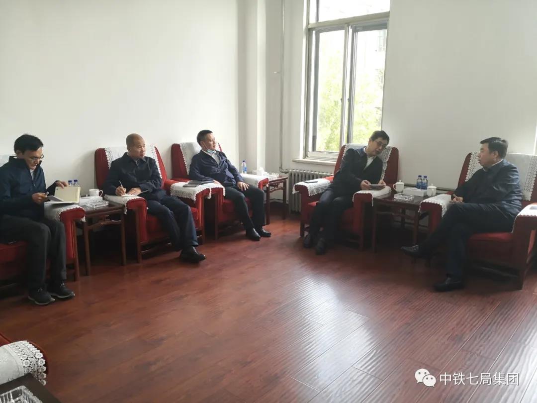 王珂平拜会国铁集团沈阳局党委书记、董事长张千里