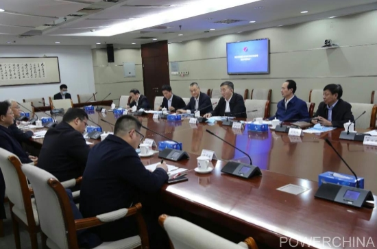 晏志勇丁焰章与南京水利科学研究院领导座谈