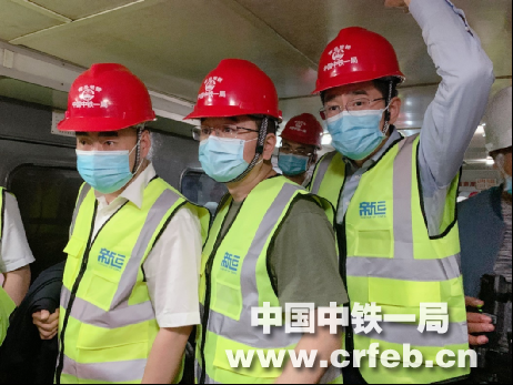 中国中铁副总裁刘宝龙到中铁一局新运公司青岛地铁8号线调研督导“百日大干”和安全生产管理工作
