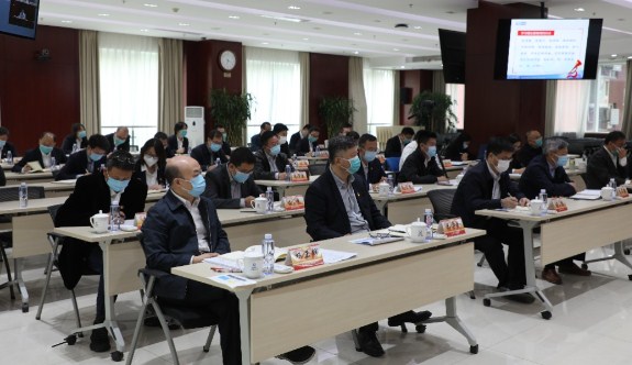 申彦锋调研指导中国中原党建工作讲授专题党课