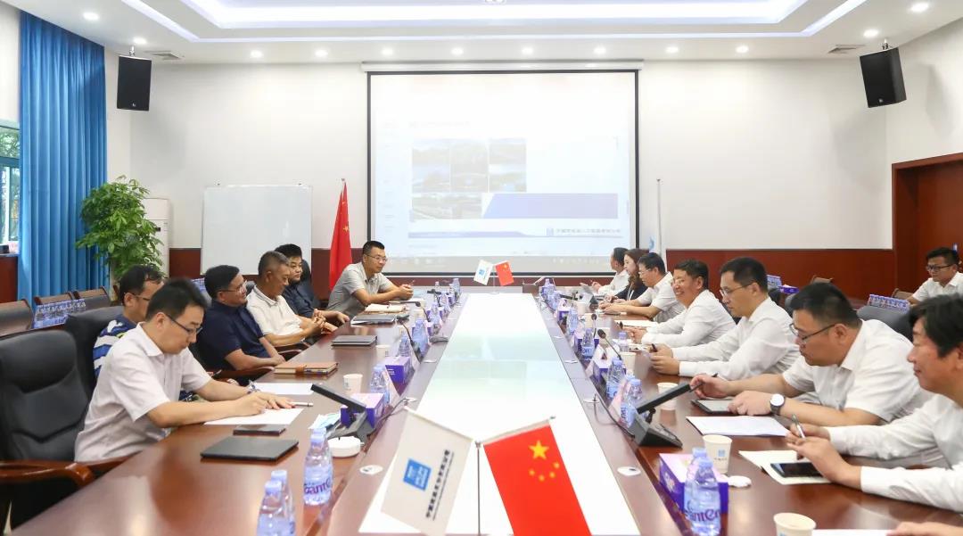 中建八局党委副书记、总经理李永明一行到中建南方座谈交流