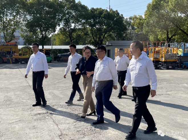 柳工股份公司党委书记、董事长曾光安一行至赫达设备租赁指导工作