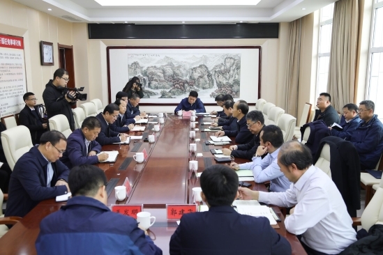 集团公司党委书记、董事长张成会见邯郸峰峰矿区区委书记牛颖建并调研在建项目