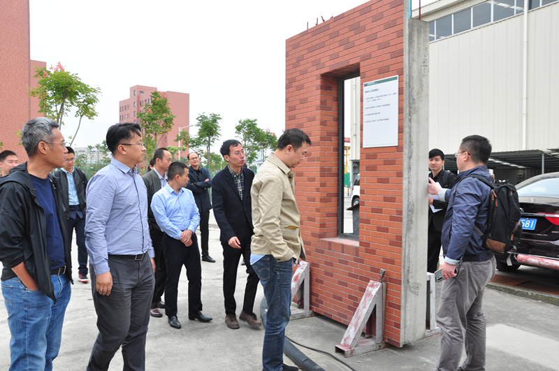 青浦区住建委、华为技术有限公司代表团莅临集团考察