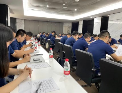 向阳而生、逐光而行|华铁大黄蜂“阳光文化节”正式启动