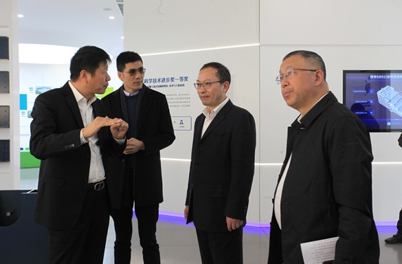柯桥区委书记赵如浪一行考察精工绿筑