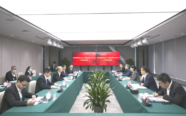 中建集团党组成员、副总经理单广袖一行赴中建科工开展“国有企业改革三年行动方案”调研
