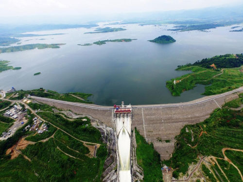 中国水利十局公司承建的印尼佳蒂格德大坝工程荣获国家优质工程奖