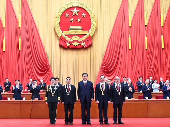 江西建工安装公司组织收听收看全国抗击新冠肺炎疫情表彰大会
