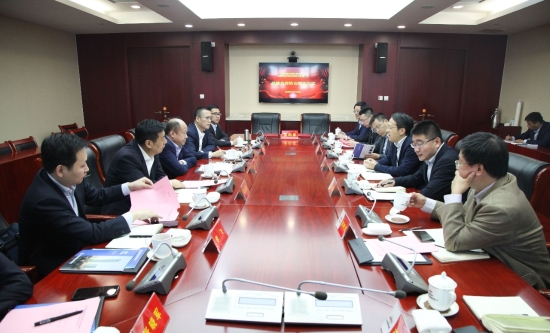 集团公司与陕西交通投资集团签署战略合作框架协议