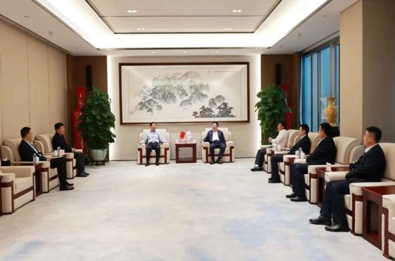 王瑾会见天津市津南区委书记王宝雨，区委副书记、区长杨灏