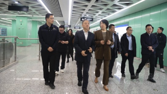 苏州市人大常委会副主任杨知评一行到公司苏州地铁6号线机电项目检查指导工作