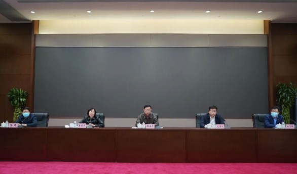 到岗即战！建设集团下沉社区人员迅速扎实展开疫情防控随访排查工作