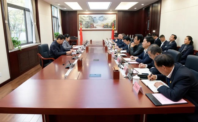 省委组织部副部长范永斌一行到陕建集团调研