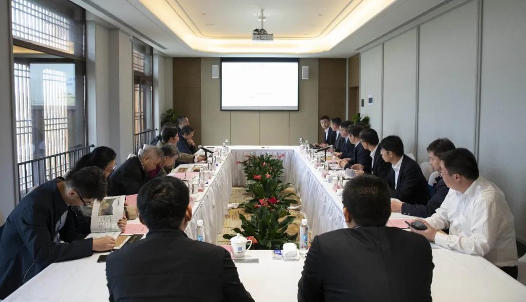 中建股份独立董事一行赴中建八局总承包公司调研