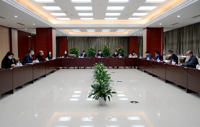 广西建工广西金投绿地香港举行三方工作交流