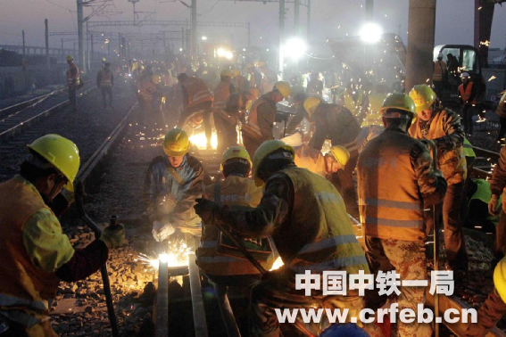 探访特级风险项目、沪通铁路铺架施工“最后的冲刺”