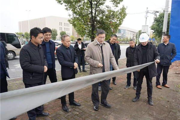 潜山市市长梅耐雪一行深入潜山高铁场站配套PPP项目督导工程施工建设工作