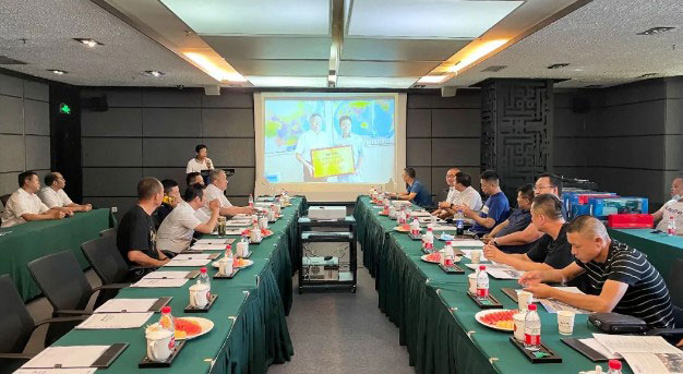 打造智慧矿山！山河智能举办新疆站矿山客户研讨会