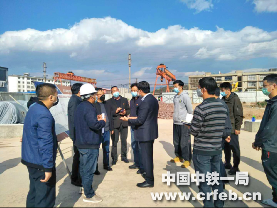 大理市委书记罗永斌到中铁一局五公司大临铁路工地现场调研