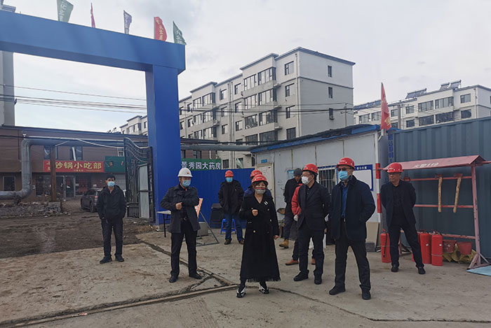集团公司领导带队对西城林语项目开展安全隐患排查工作