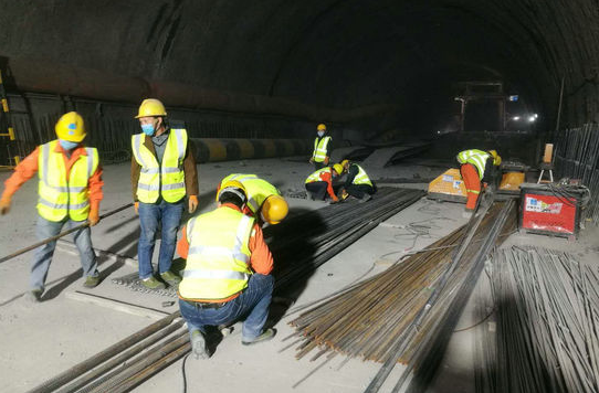 乌鲁木齐市华光街隧道二标段成为集团疆内第一个复工项目