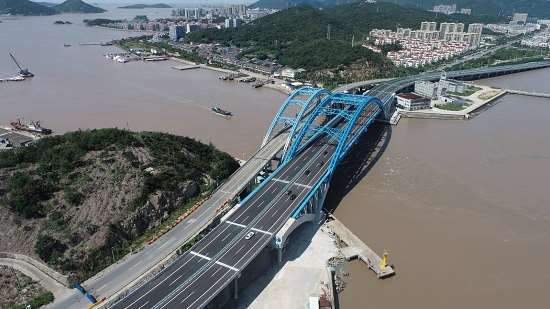 中电建路桥公司投资建设的首座跨海特大桥试运行通车