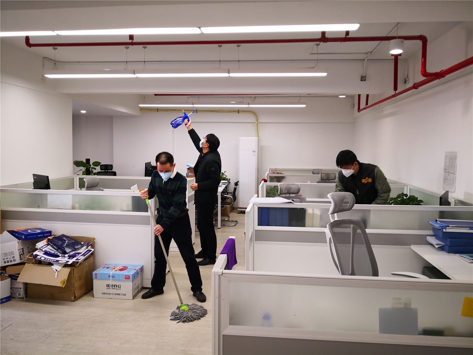 城建集团广泛凝聚“红色力量”，多措并举有序推动企业复工复产