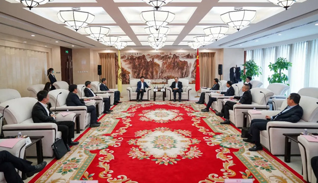 中国能建葛洲坝集团与中国建筑装饰集团在京签署战略合作框架协议