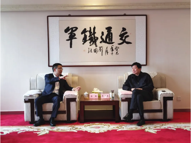 石雨一行拜会河南省交通运输厅党组书记、厅长李卫东