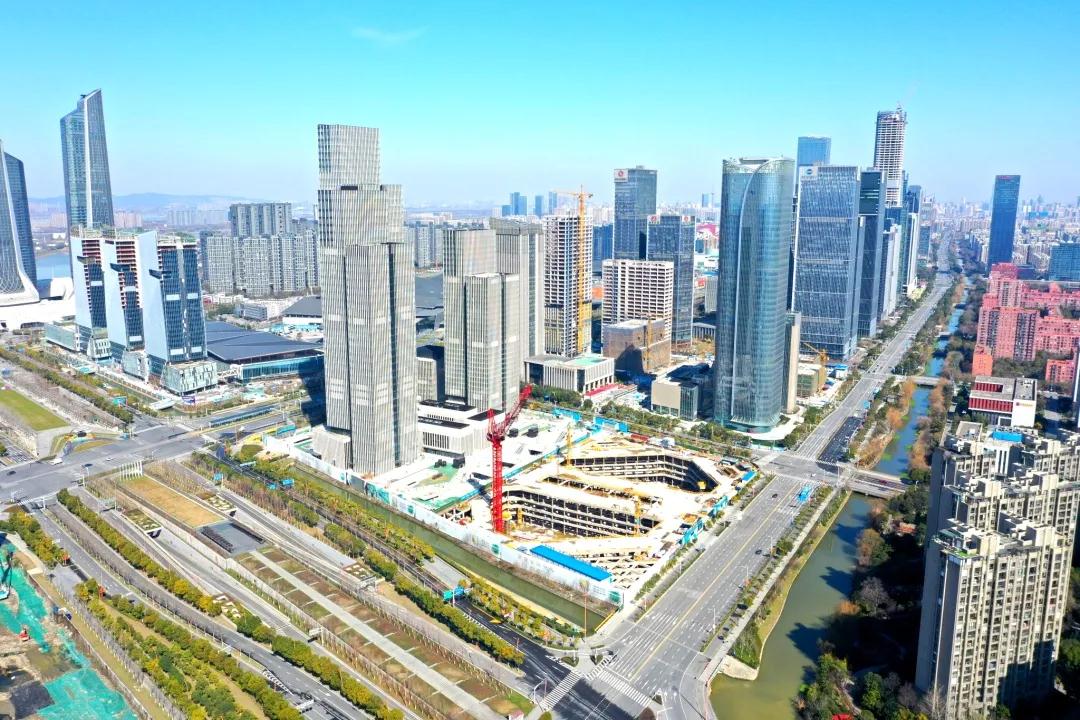 登顶复测成功，中建四局与您一起期待世界之巅新高度！