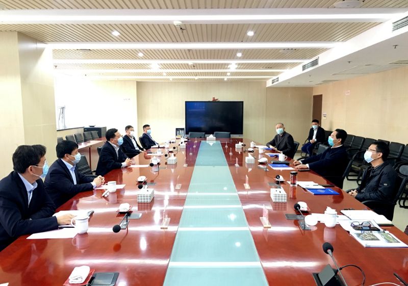 宋占江拜会武汉城投集团党委书记、董事长金国发