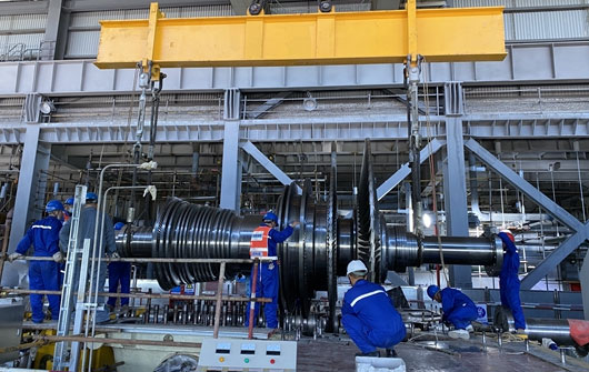宝钢项目150MW煤气发电机组中低压缸扣缸一次成功