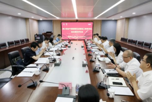 山河智能“超大型油气管道绿色成套施工装备”项目顺利通过验收！