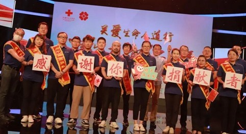 天管小伙儿：用爱心传递温暖，用生命重启生命